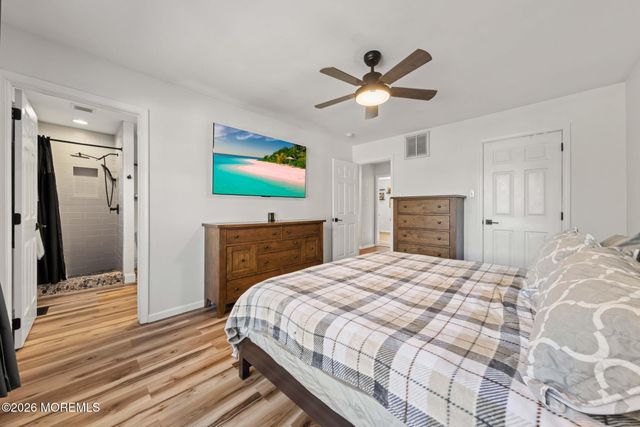 7 Sandy Court, Little Egg Harbor, NJ 08087