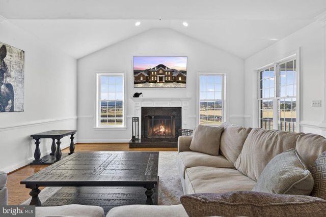 15145 LEES CROSSING LN, Leesburg, VA 20176