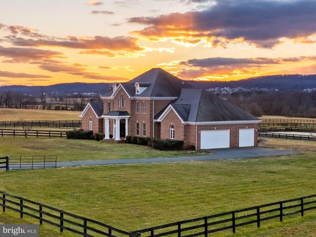 15145 LEES CROSSING LN, Leesburg, VA 20176