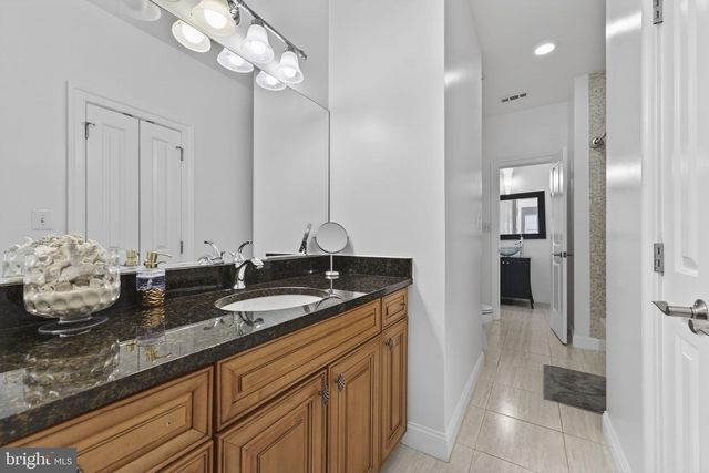 15145 LEES CROSSING LN, Leesburg, VA 20176