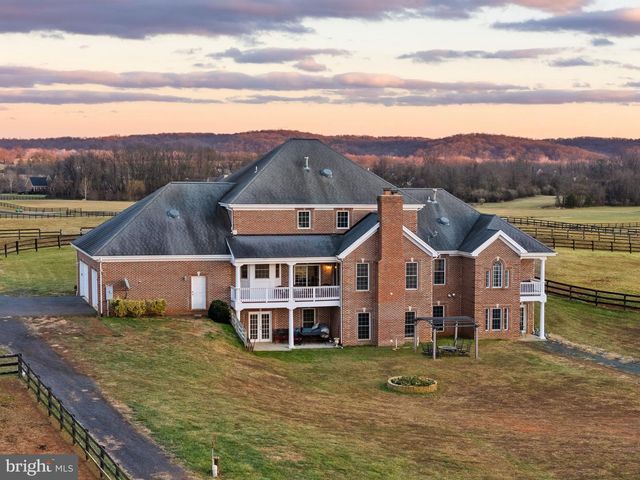 15145 LEES CROSSING LN, Leesburg, VA 20176