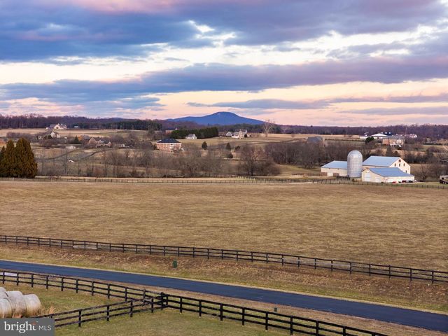 15145 LEES CROSSING LN, Leesburg, VA 20176