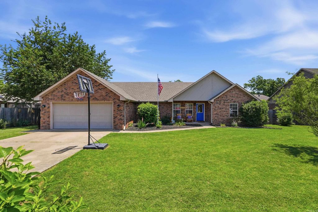 3 Joshua Circle, Conway, AR 72032