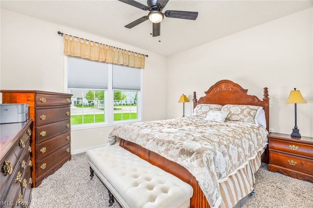 8744 Wakefield Run, North Ridgeville, OH 44039