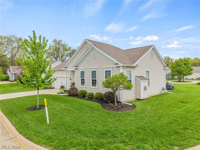 8744 Wakefield Run, North Ridgeville, OH 44039
