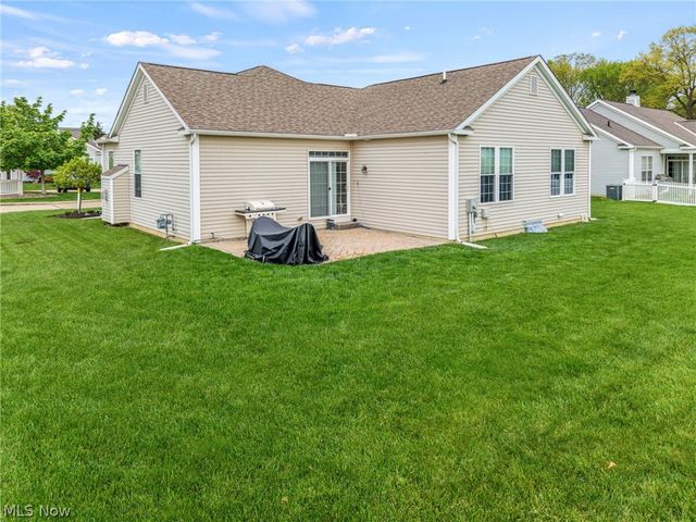 8744 Wakefield Run, North Ridgeville, OH 44039