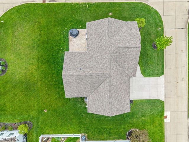 8744 Wakefield Run, North Ridgeville, OH 44039