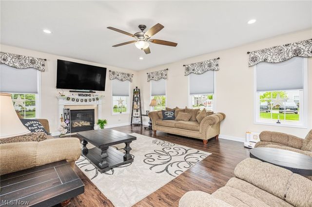 8744 Wakefield Run, North Ridgeville, OH 44039