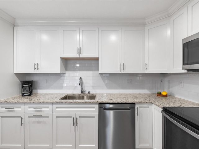 3114 LAKE PINE WAY B2, Tarpon Springs, FL 34688