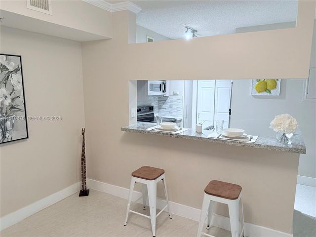 17150 N Bay Road 2102, Sunny Isles Beach, FL 33160