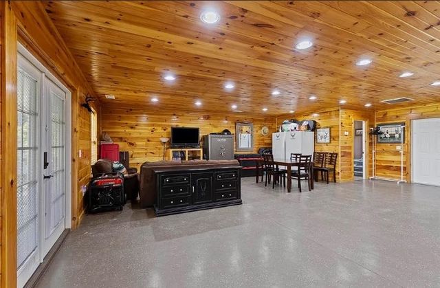 64 Highway 521, Andrews, SC 29510