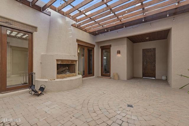 5328 SUSAN JEAN Court, El Paso, TX 79932