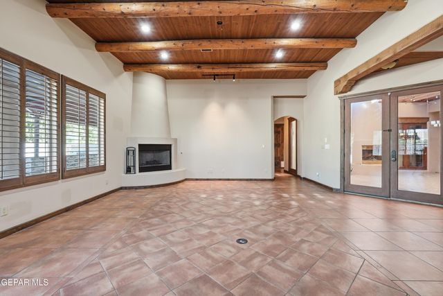5328 SUSAN JEAN Court, El Paso, TX 79932