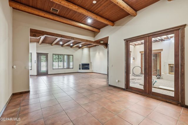5328 SUSAN JEAN Court, El Paso, TX 79932
