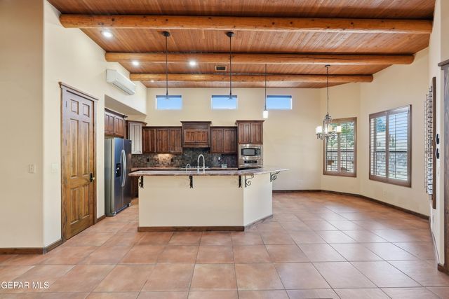 5328 SUSAN JEAN Court, El Paso, TX 79932