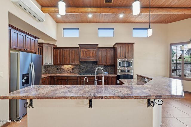 5328 SUSAN JEAN Court, El Paso, TX 79932