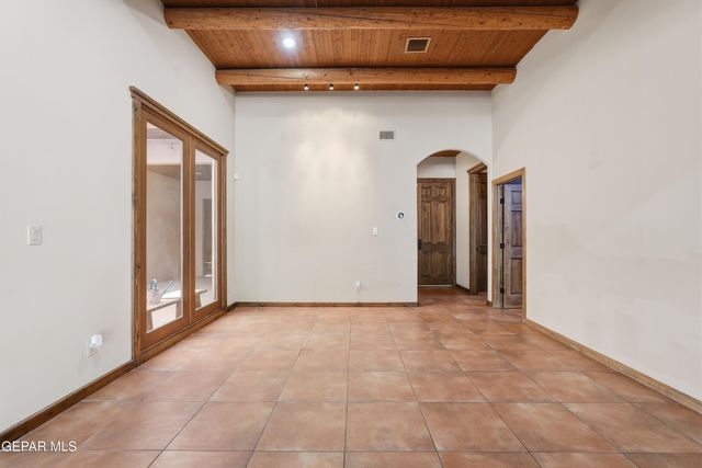 5328 SUSAN JEAN Court, El Paso, TX 79932