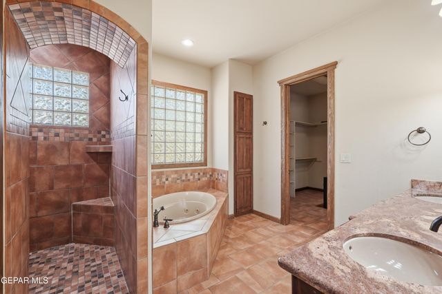 5328 SUSAN JEAN Court, El Paso, TX 79932
