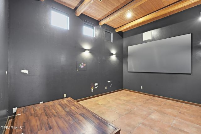5328 SUSAN JEAN Court, El Paso, TX 79932