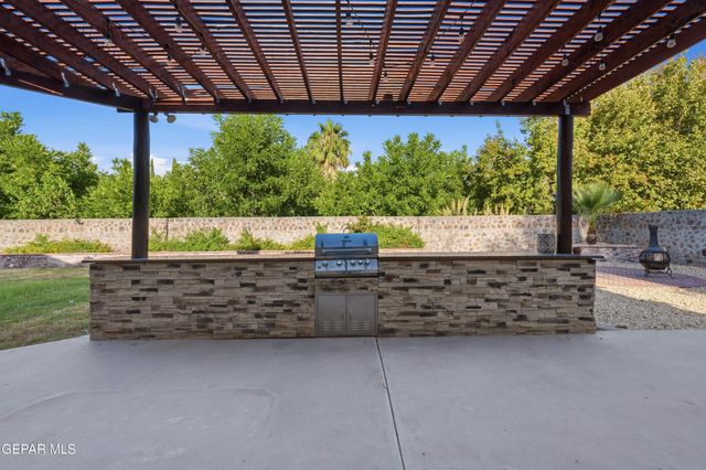 5328 SUSAN JEAN Court, El Paso, TX 79932