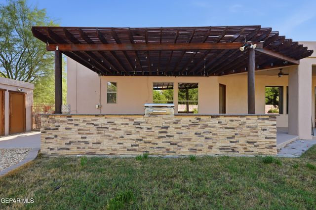5328 SUSAN JEAN Court, El Paso, TX 79932