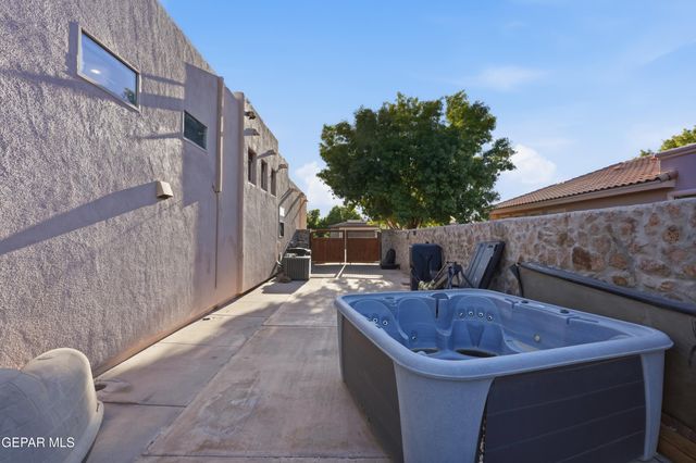 5328 SUSAN JEAN Court, El Paso, TX 79932