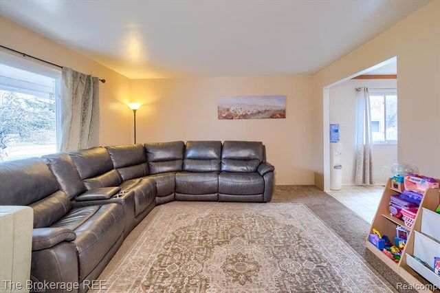 5506 Canonsburg Road, Grand Blanc, MI 48439