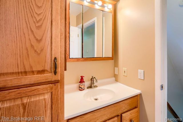 5506 Canonsburg Road, Grand Blanc, MI 48439