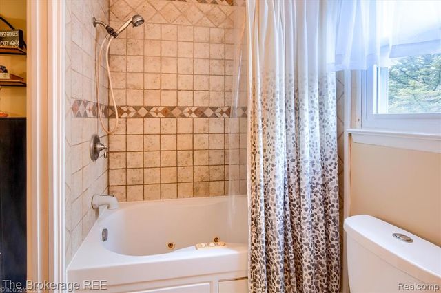 5506 Canonsburg Road, Grand Blanc, MI 48439