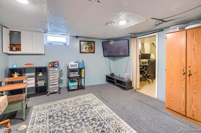 5506 Canonsburg Road, Grand Blanc, MI 48439