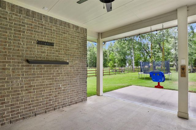 79 Road 660, Dayton, TX 77535