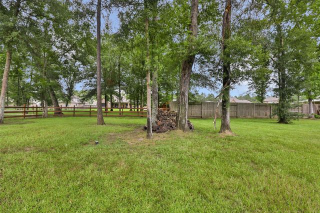 79 Road 660, Dayton, TX 77535