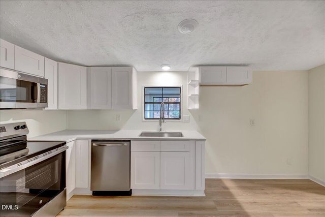 4146 Tobacco Road, Eastover, NC 28312