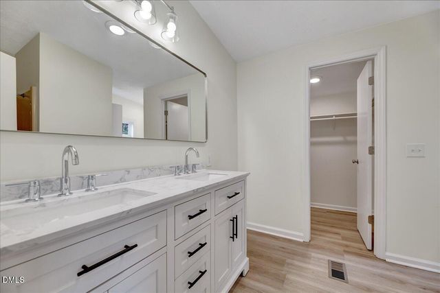 4146 Tobacco Road, Eastover, NC 28312