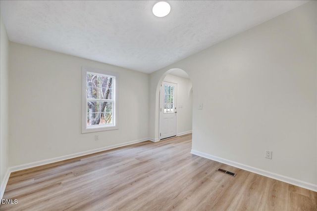 4146 Tobacco Road, Eastover, NC 28312