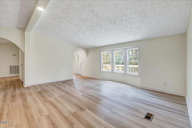 4146 Tobacco Road, Eastover, NC 28312