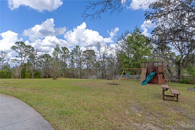 2473 E Hampshire Street, Inverness, FL 34453