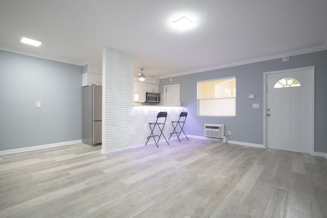 2621 Grant Street 10A, Hollywood, FL 33020