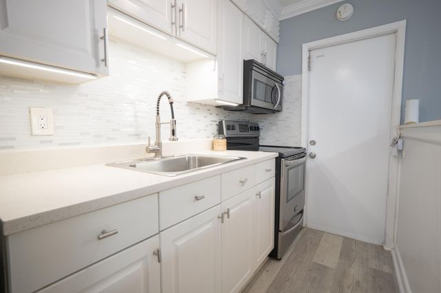 2621 Grant Street 10A, Hollywood, FL 33020