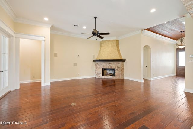 105 Fyvie Lane, Lafayette, LA 70503