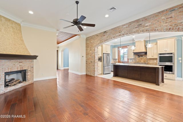 105 Fyvie Lane, Lafayette, LA 70503