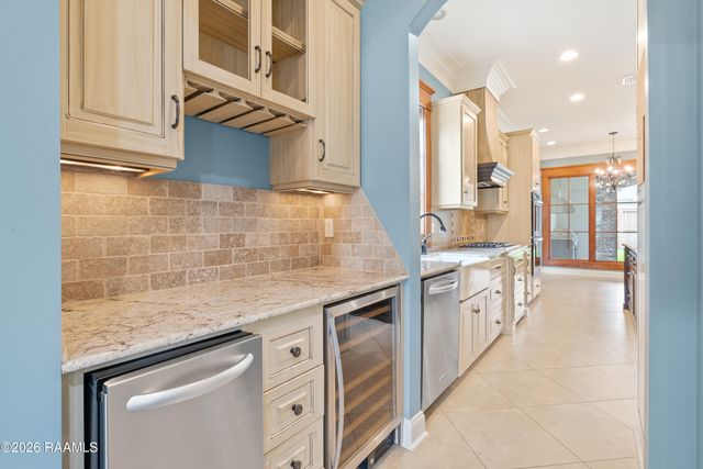 105 Fyvie Lane, Lafayette, LA 70503
