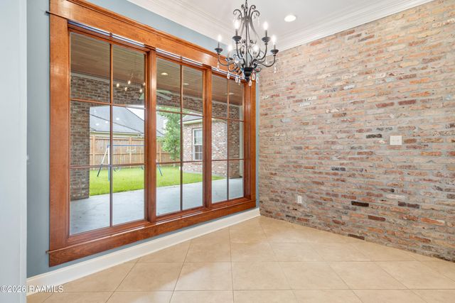 105 Fyvie Lane, Lafayette, LA 70503