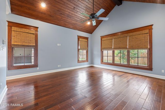105 Fyvie Lane, Lafayette, LA 70503