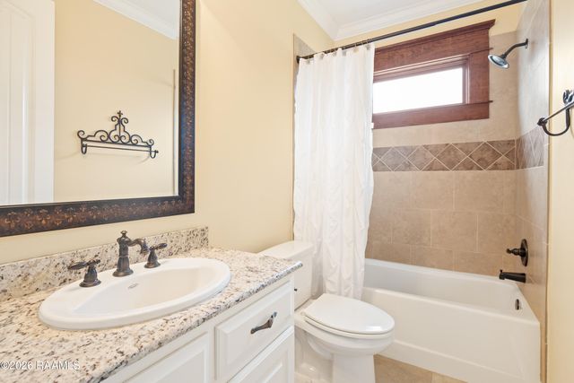105 Fyvie Lane, Lafayette, LA 70503