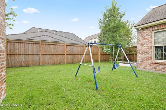 105 Fyvie Lane, Lafayette, LA 70503