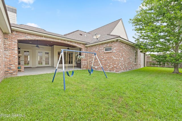 105 Fyvie Lane, Lafayette, LA 70503