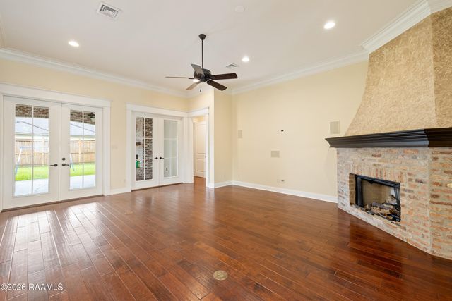 105 Fyvie Lane, Lafayette, LA 70503