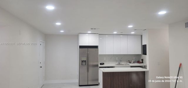 9402 SW 77th Ave L8, Miami, FL 33156