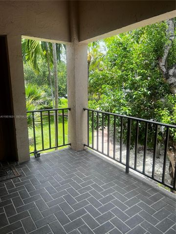 9402 SW 77th Ave L8, Miami, FL 33156